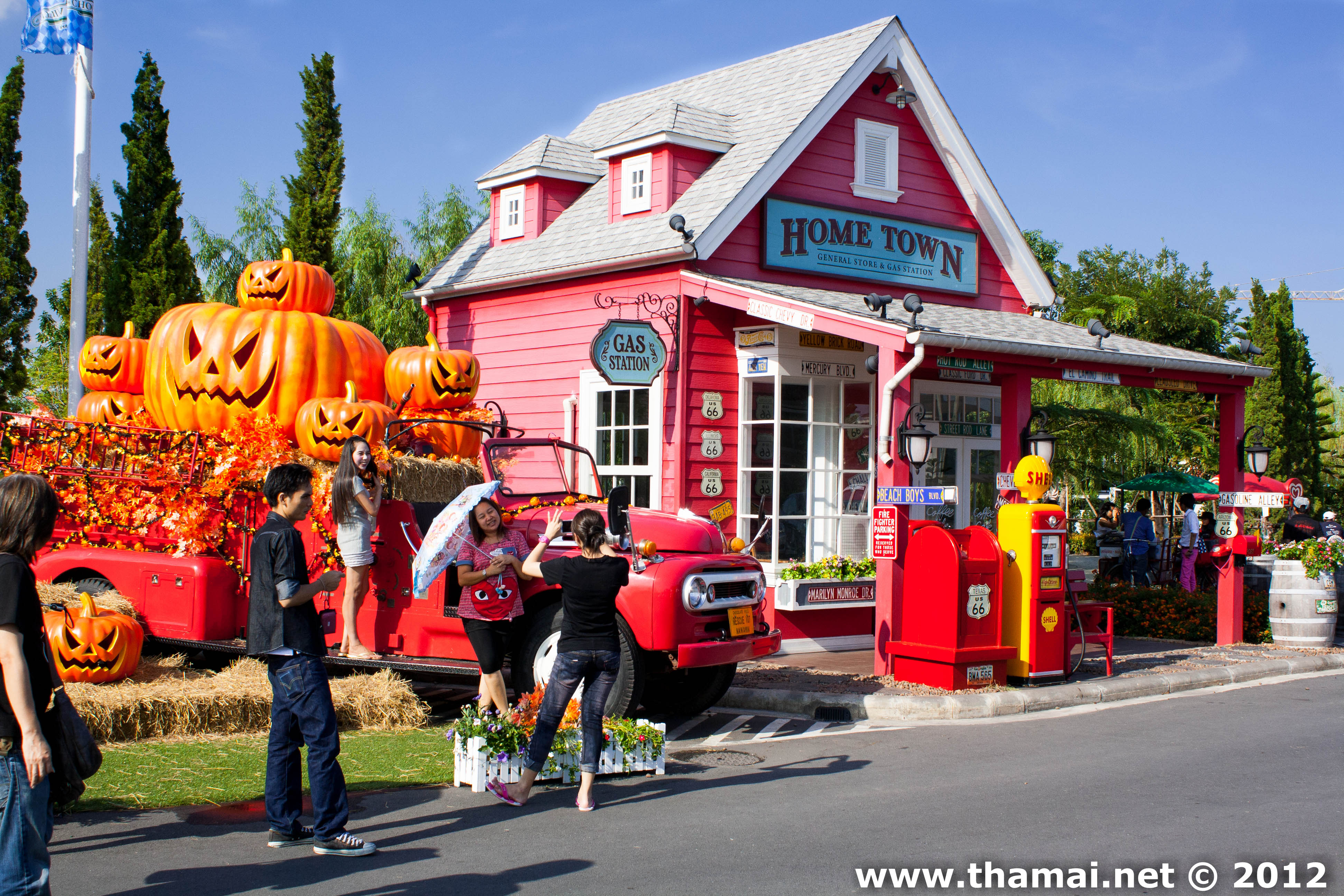 Halloween: Traditions and Costumes - historycom